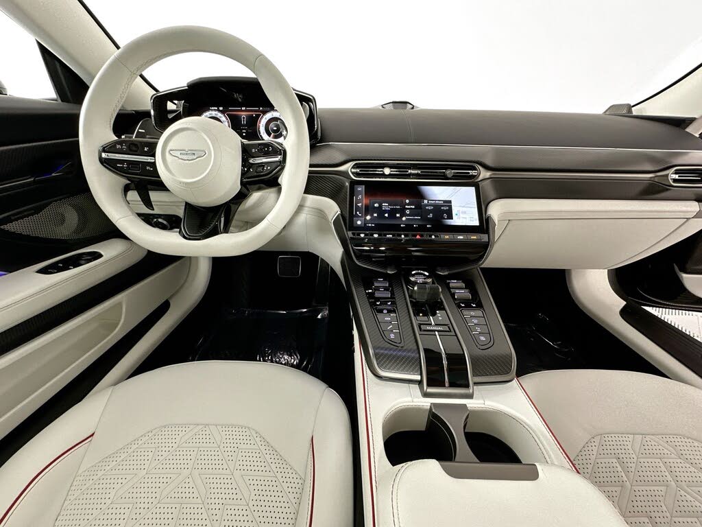 2026 Aston Martin Vanquish Coupe RWD photo 21
