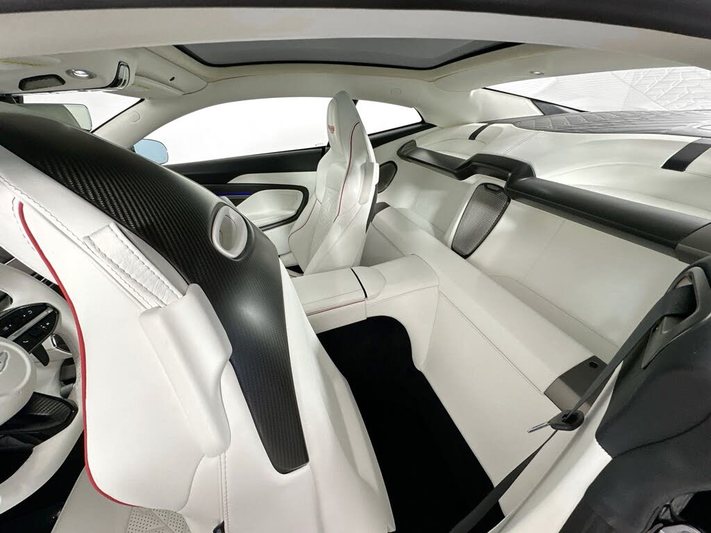 2026 Aston Martin Vanquish Coupe RWD photo 23