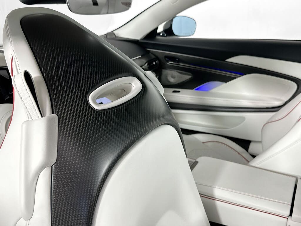 2026 Aston Martin Vanquish Coupe RWD photo 24