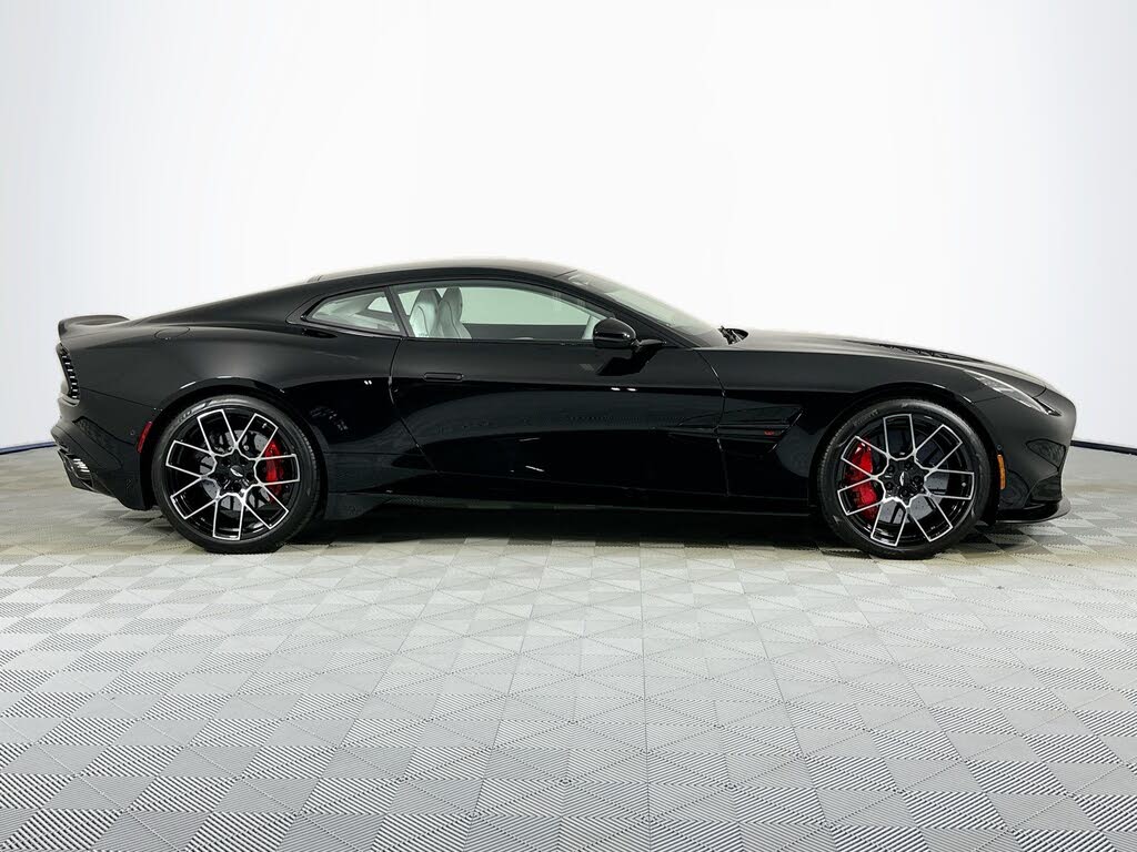 2026 Aston Martin Vanquish Coupe RWD photo 4