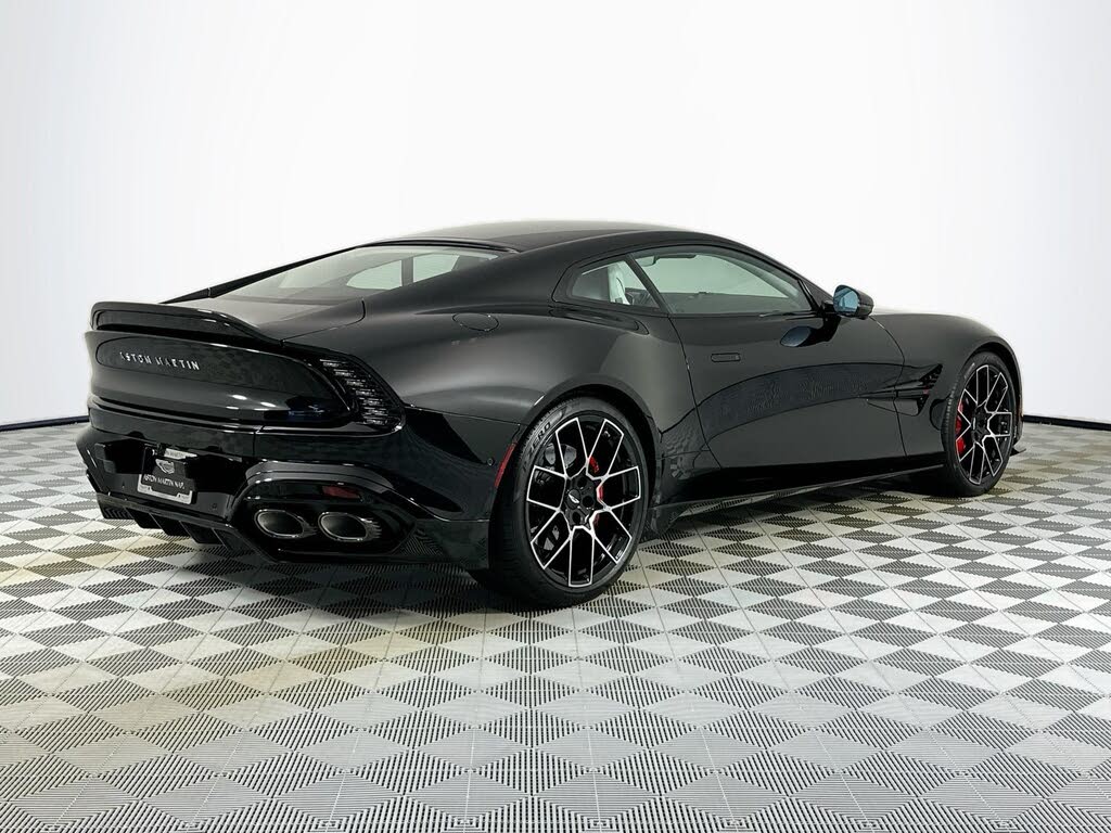 2026 Aston Martin Vanquish Coupe RWD photo 5
