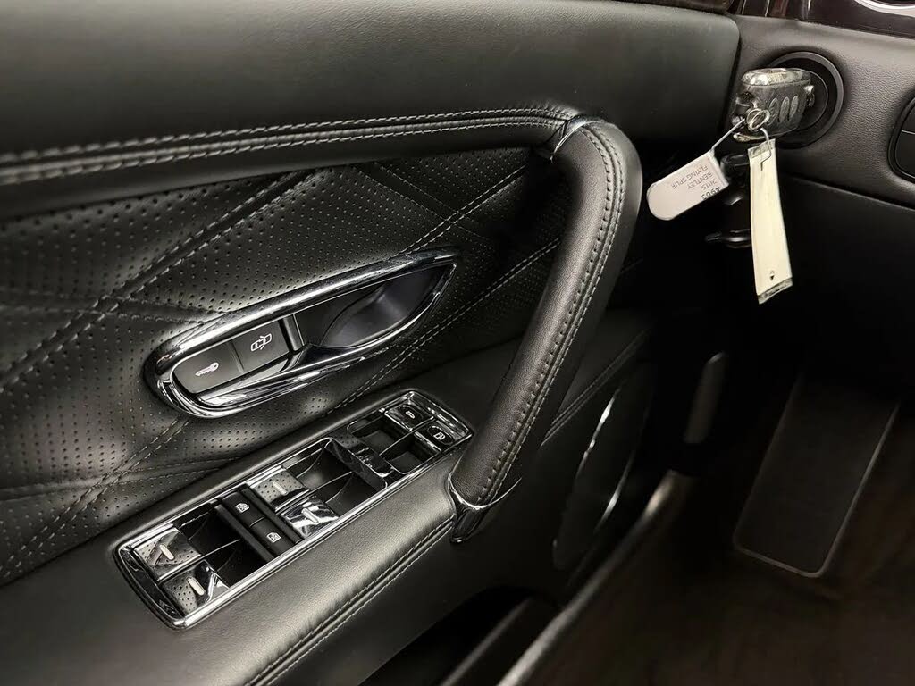2015 Bentley Flying Spur V8 AWD photo 11