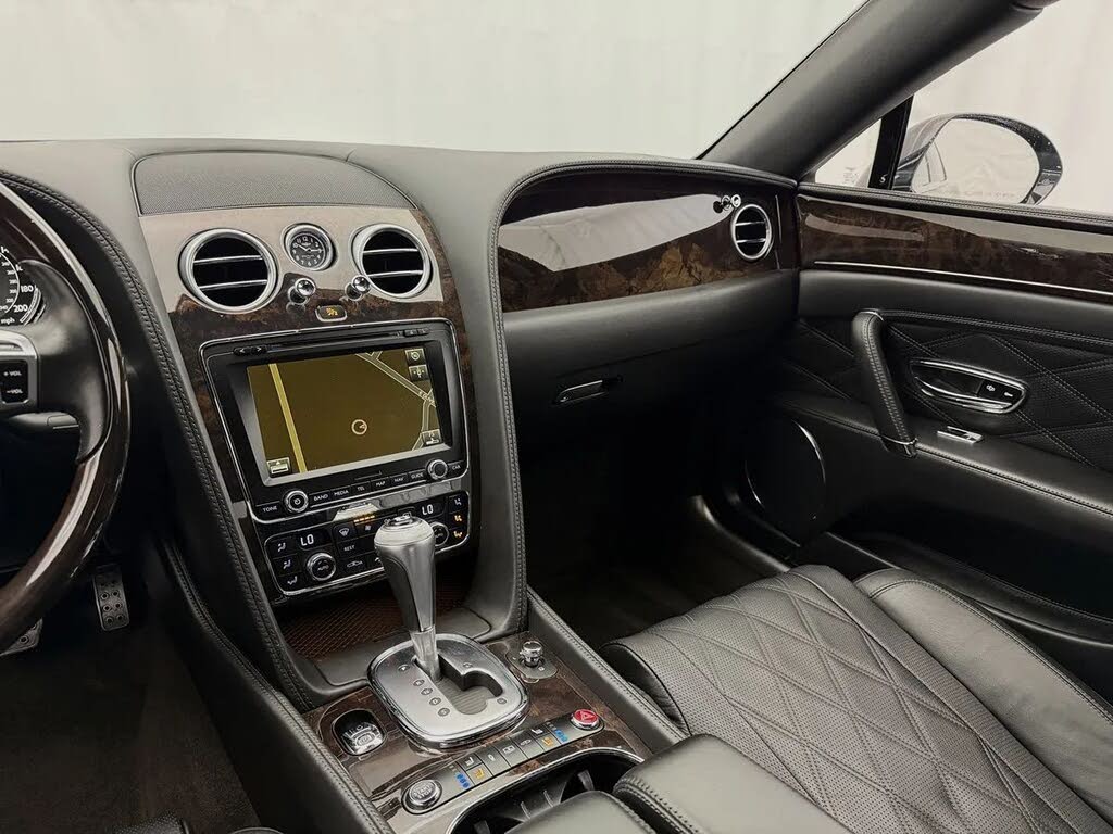 2015 Bentley Flying Spur V8 AWD photo 13