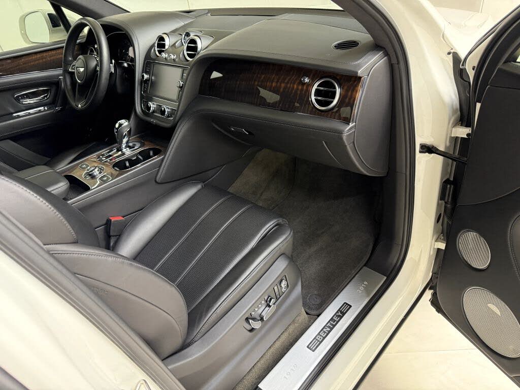 2020 Bentley Bentayga V8 AWD photo 21