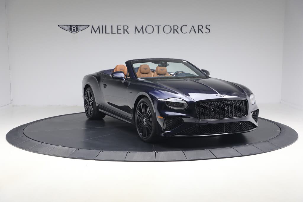 2026 Bentley Continental GTC Azure AWD photo 11