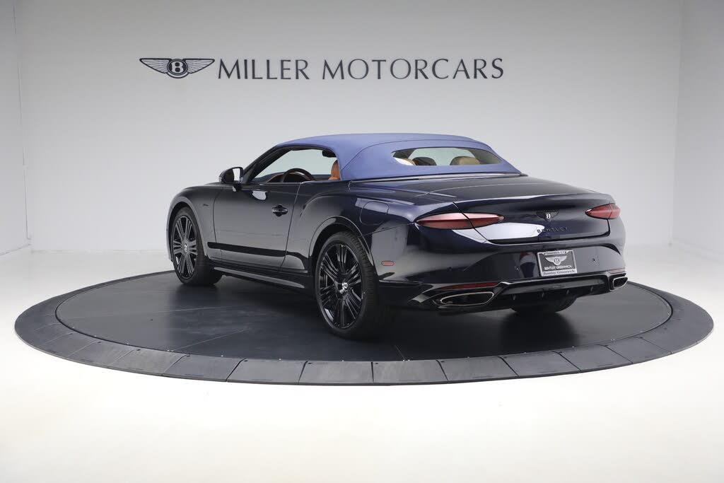 2026 Bentley Continental GTC Azure AWD photo 17
