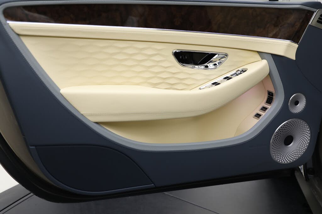 2026 Bentley Continental GTC Mulliner AWD photo 21