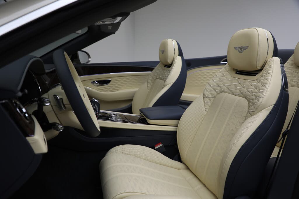 2026 Bentley Continental GTC Mulliner AWD photo 24