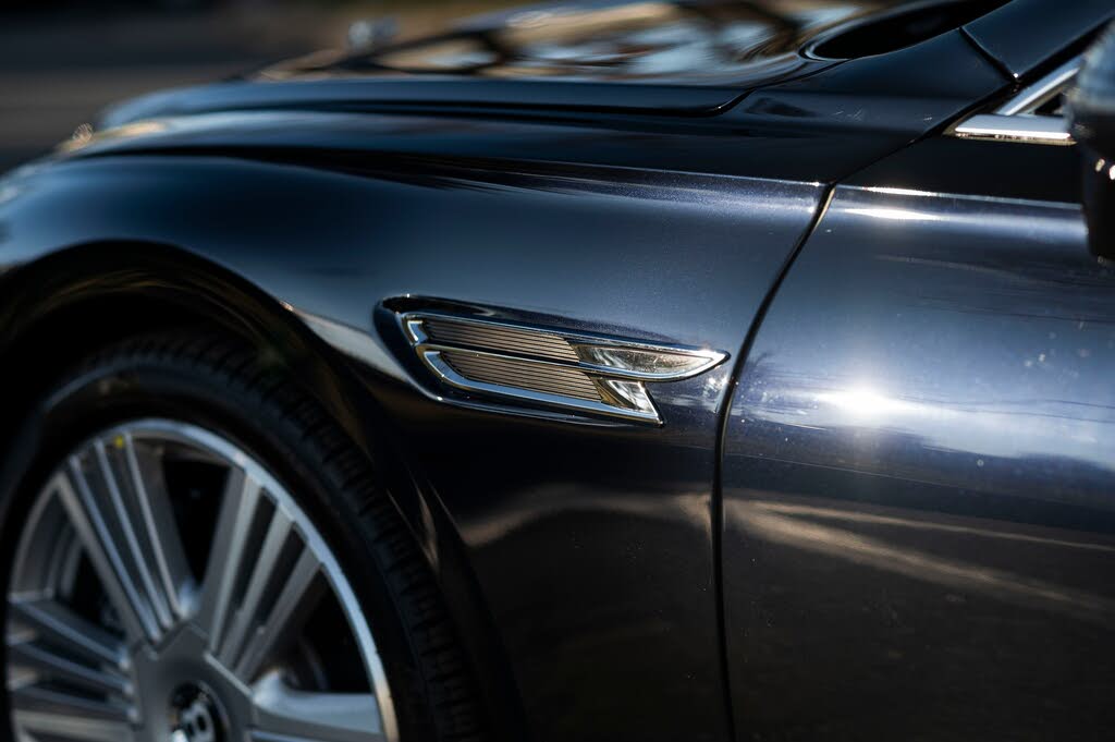 2026 Bentley Flying Spur Azure AWD photo 6