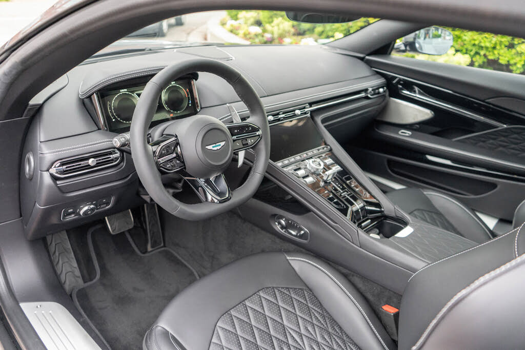 2026 Aston Martin DB12 V8 RWD photo 3