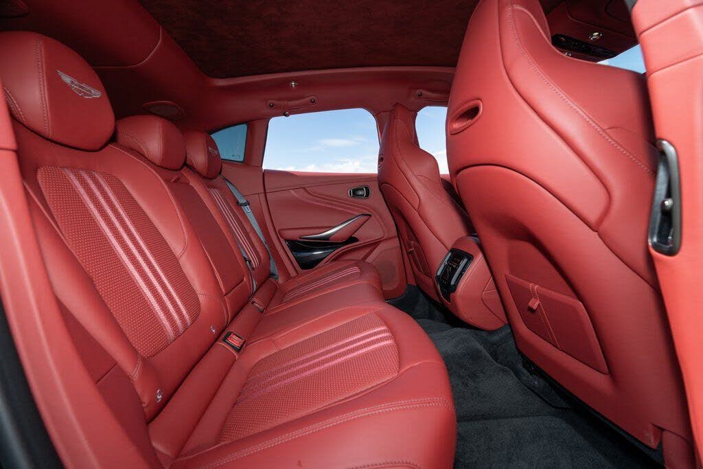 2026 Aston Martin DBX 707 AWD photo 17