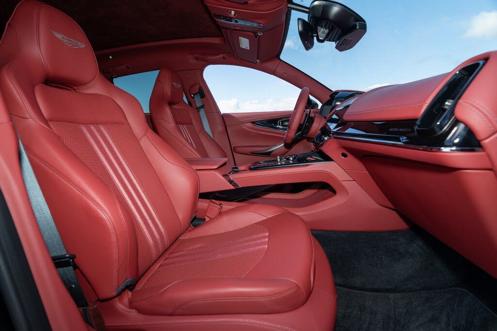 2026 Aston Martin DBX 707 AWD photo 21