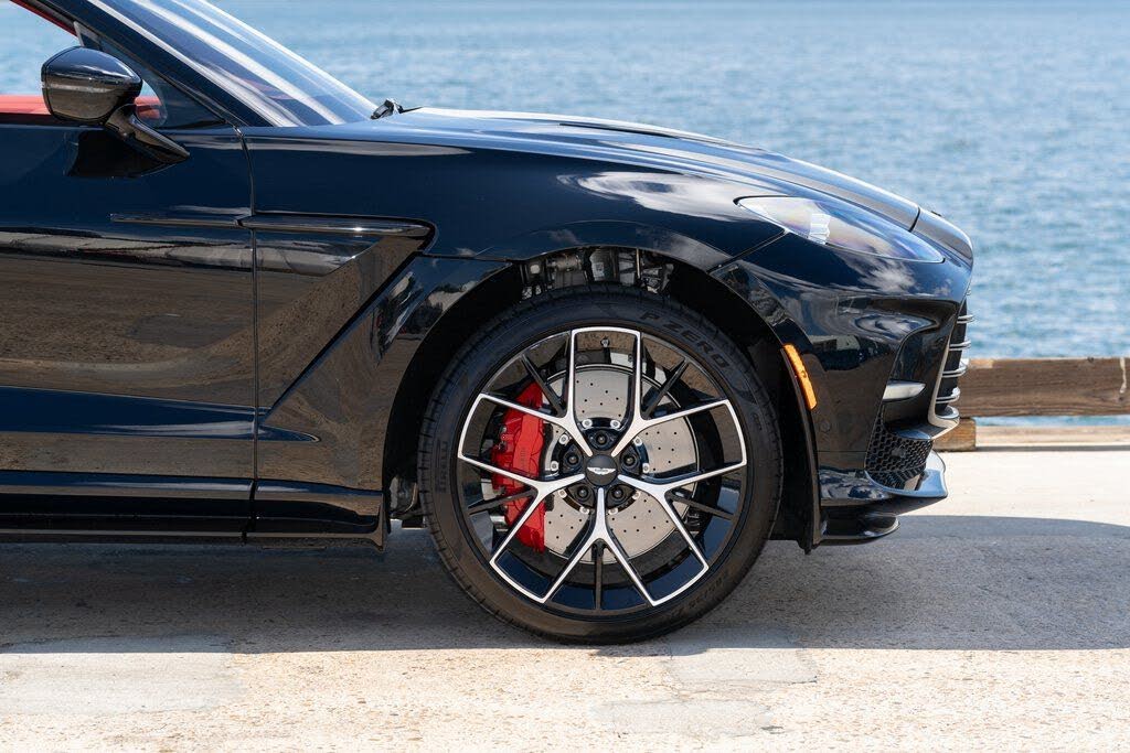 2026 Aston Martin DBX 707 AWD photo 23