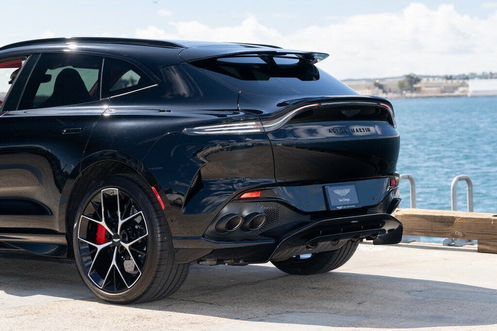 2026 Aston Martin DBX 707 AWD photo 10