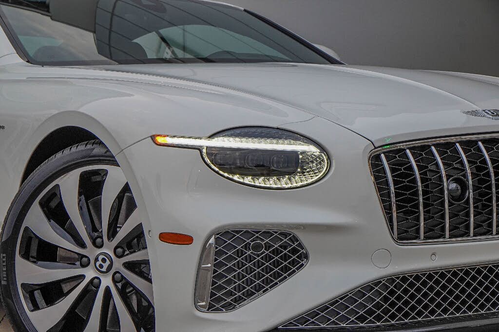 2026 Bentley Continental GT Azure AWD photo 4