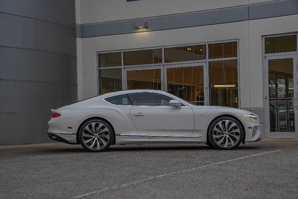 2026 Bentley Continental GT Azure AWD photo 9