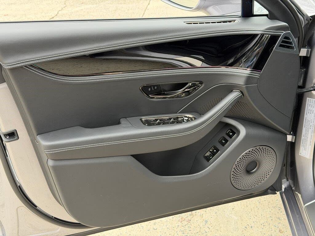 2026 Bentley Flying Spur AWD photo 16