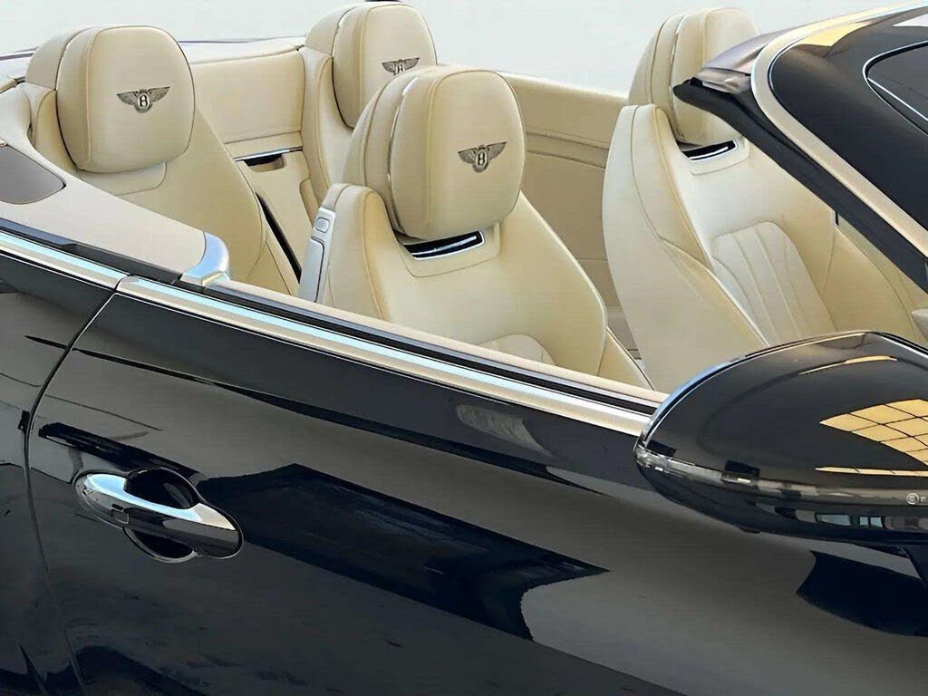 2022 Bentley Continental GTC V8 AWD photo 12