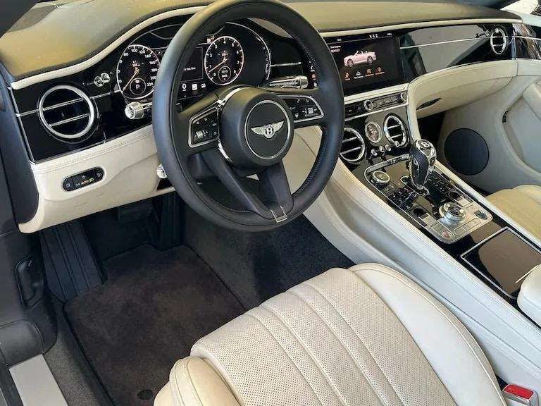 2022 Bentley Continental GTC V8 AWD photo 22