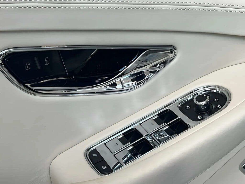 2022 Bentley Continental GTC V8 AWD photo 10
