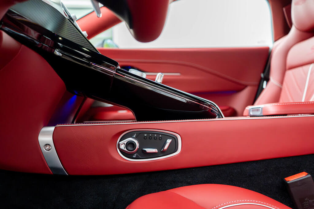 2026 Aston Martin Vantage S Roadster RWD photo 19