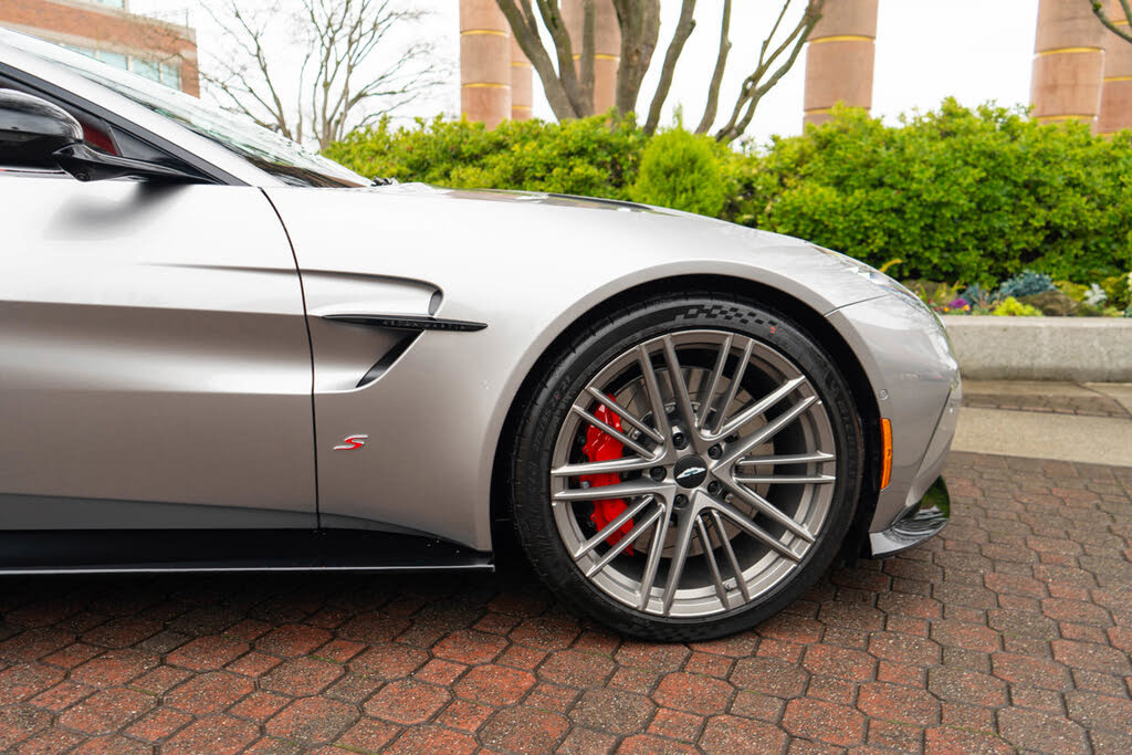 2026 Aston Martin Vantage S Roadster RWD photo 4
