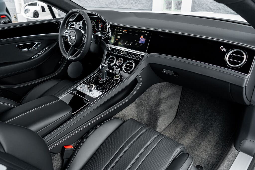 2026 Bentley Continental GT AWD photo 2