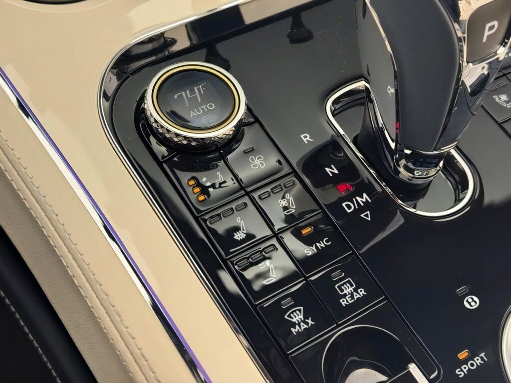 2026 Bentley Continental GTC Azure AWD photo 12