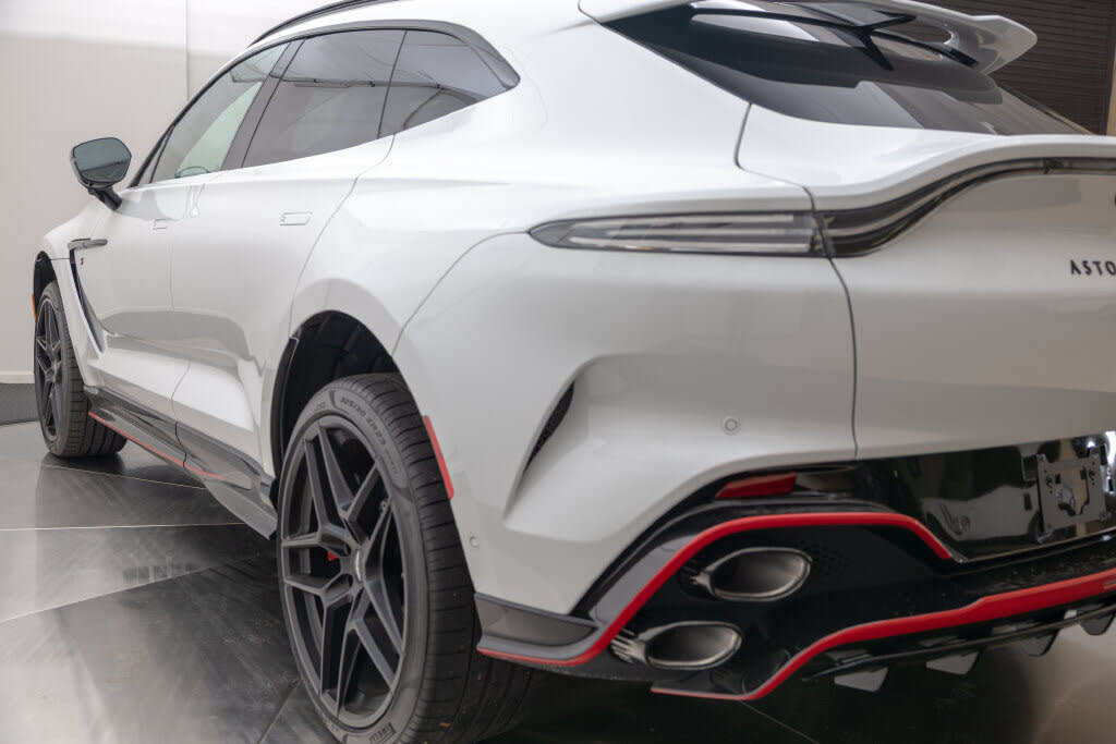2026 Aston Martin DBX S AWD photo 11