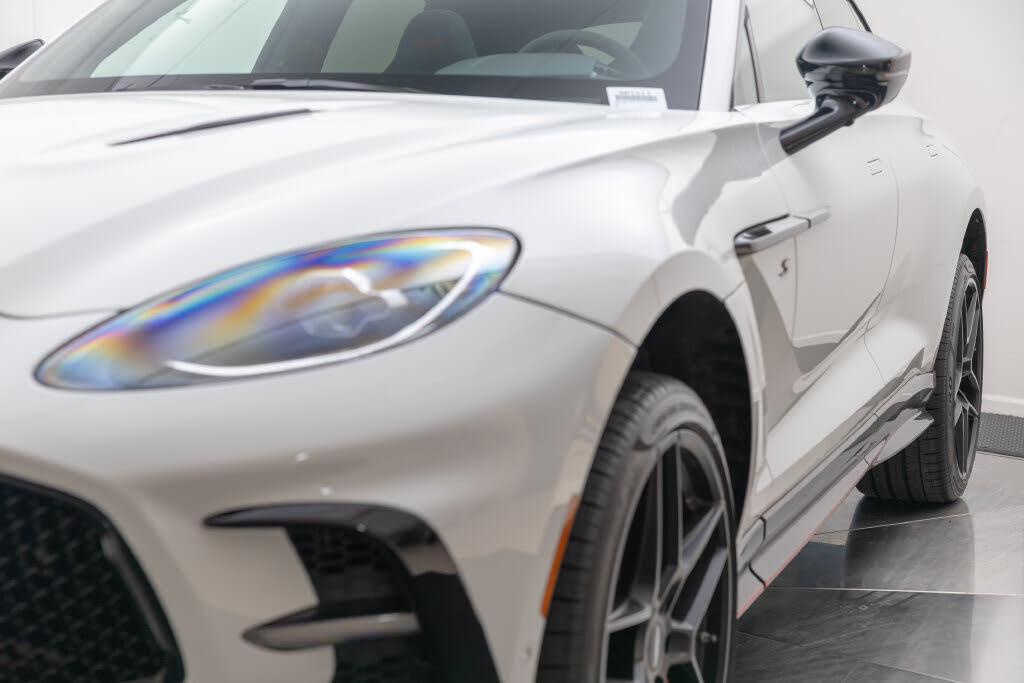 2026 Aston Martin DBX S AWD photo 10