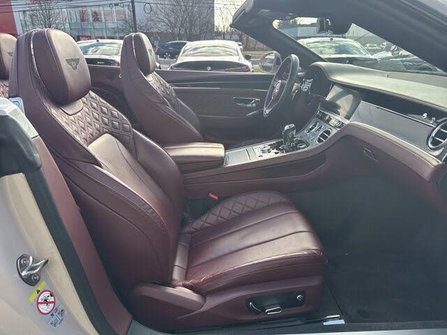 2020 Bentley Continental GTC V8 AWD photo 3