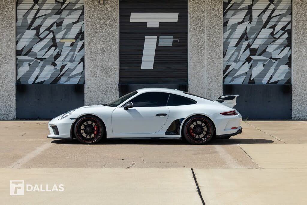 2018 Porsche 911 GT3 Coupe RWD