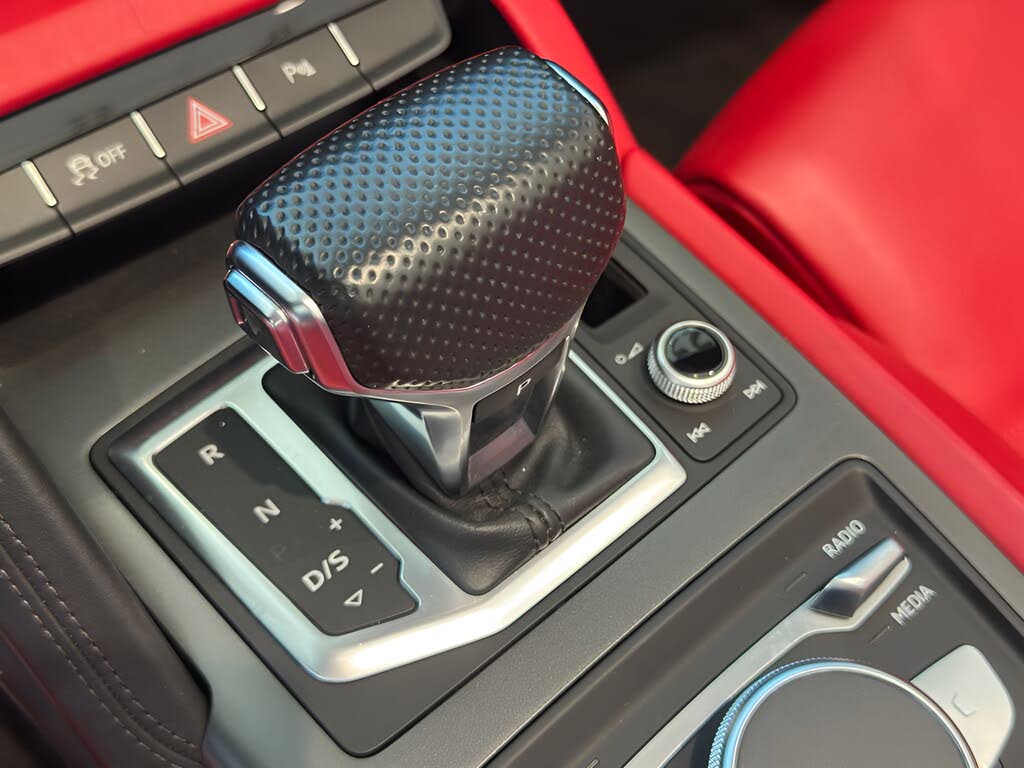 2022 Audi R8 V10 Performance Spyder RWD photo 22 of 24