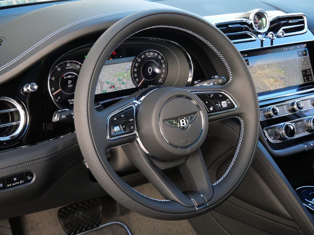 2025 Bentley Bentayga photo 12