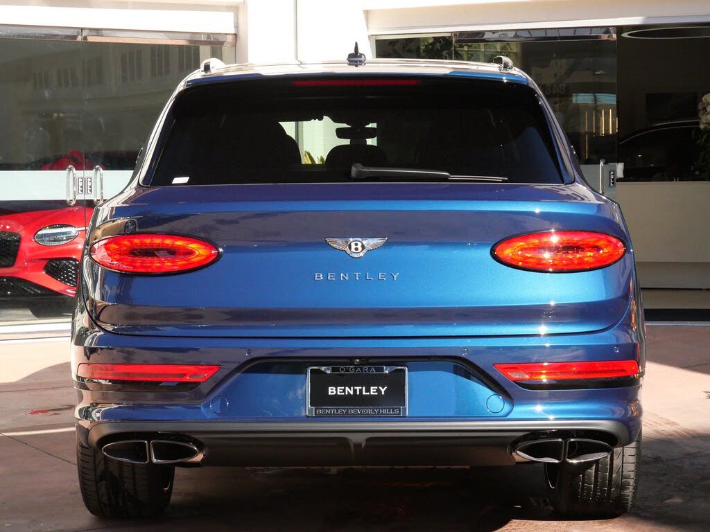 2025 Bentley Bentayga photo 7