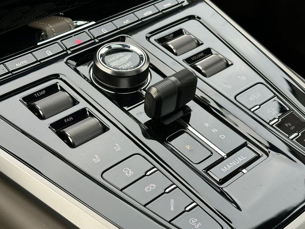 2026 Aston Martin DBX 707 AWD photo 20