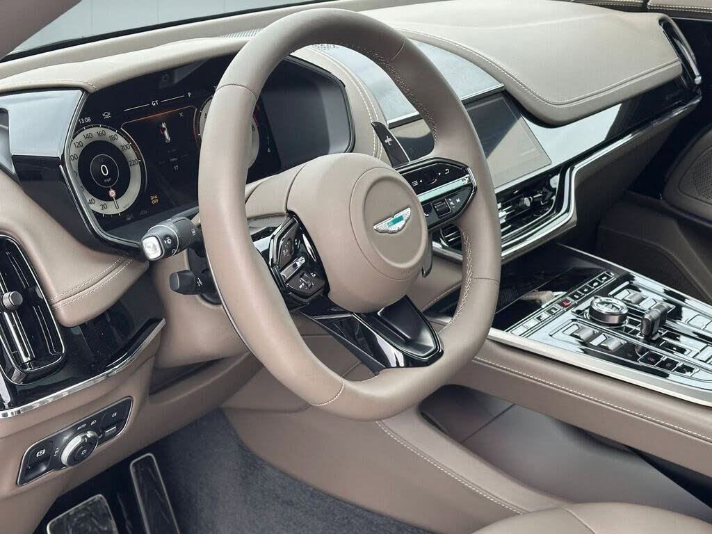 2026 Aston Martin DBX 707 AWD photo 4