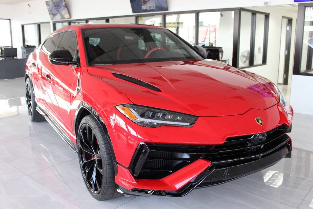 2023 Lamborghini Urus S AWD - $212,000