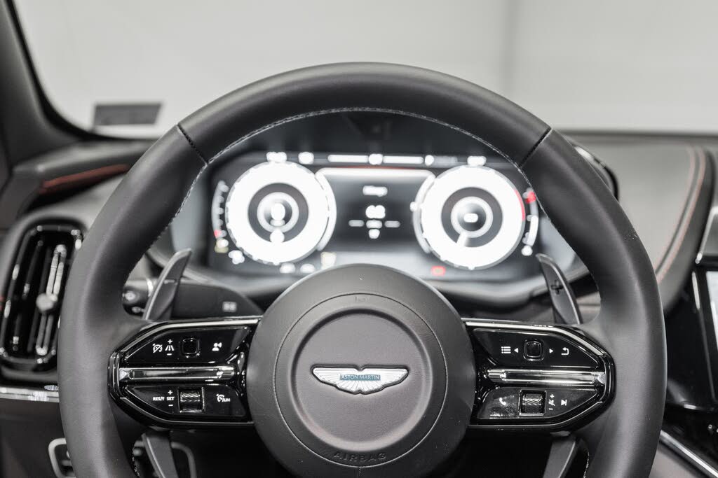 2026 Aston Martin DBX 707 AWD photo 11