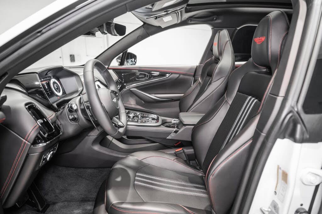 2026 Aston Martin DBX 707 AWD photo 13