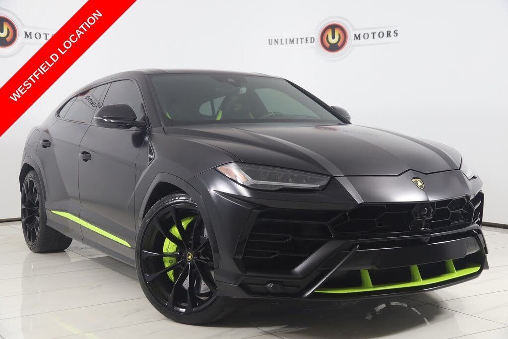 2022 Lamborghini Urus AWD - $198,000