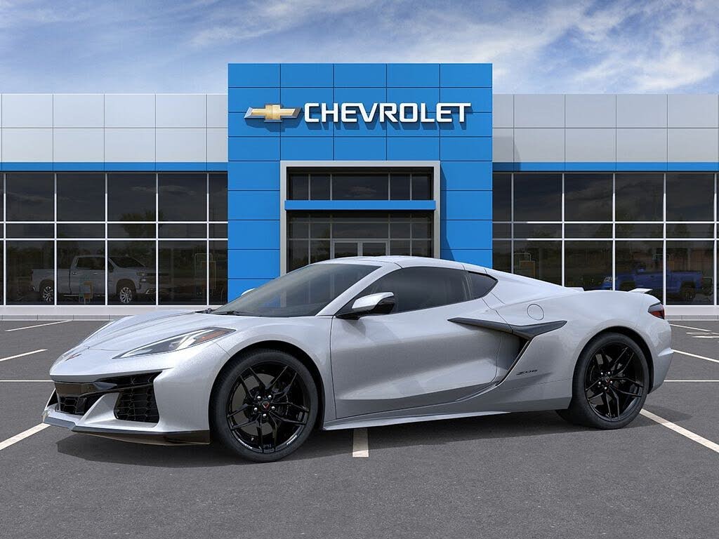 2026 Chevrolet Corvette Z06 2LZ Coupe RWD photo 2