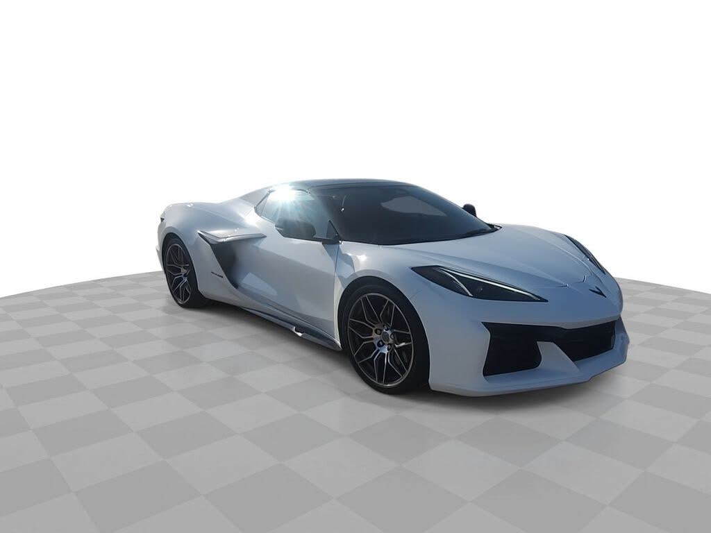 2024 Chevrolet Corvette Z06 2LZ Convertible RWD photo 2