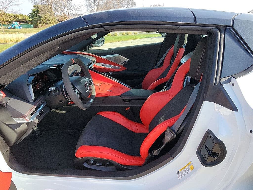 2024 Chevrolet Corvette Z06 2LZ Convertible RWD photo 19