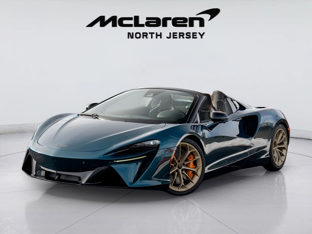 2026 McLaren Artura RWD