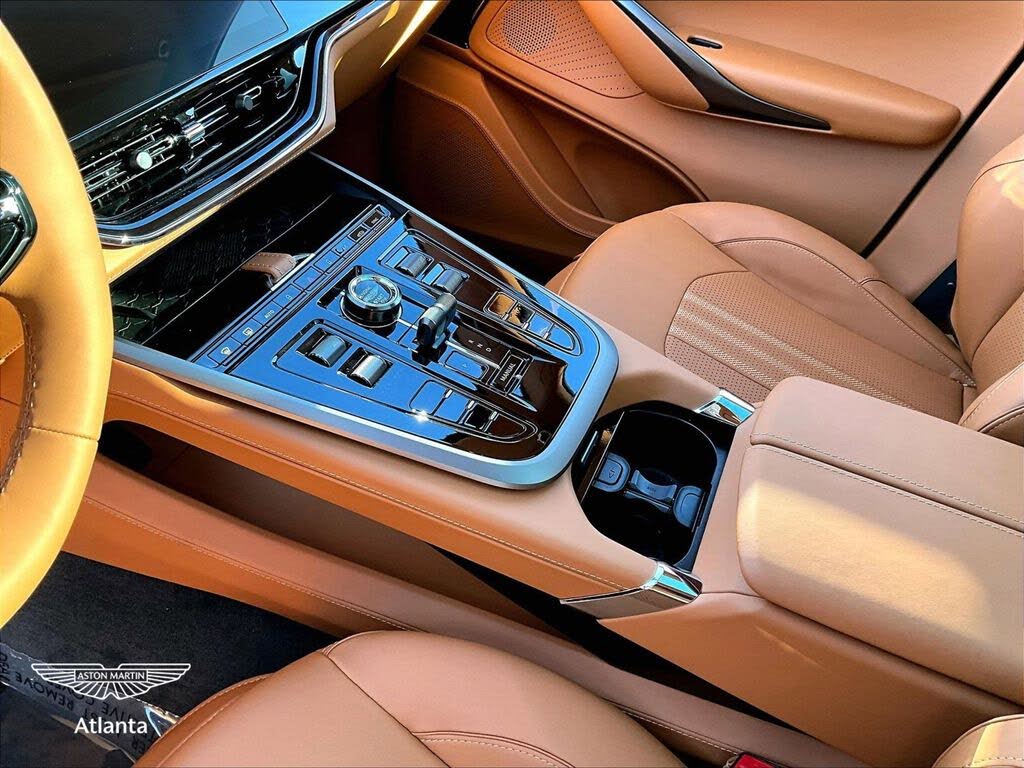 2026 Aston Martin DBX 707 AWD photo 8