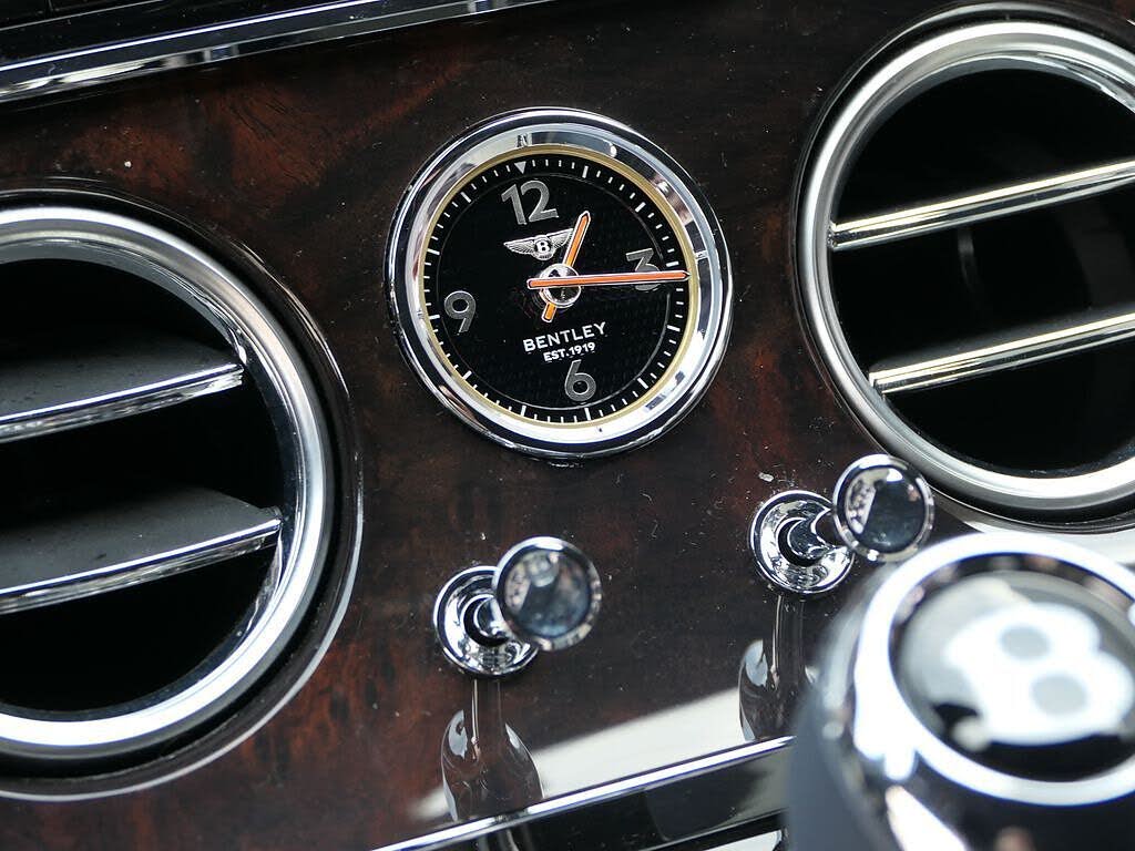 2023 Bentley Continental GT V8 AWD photo 22