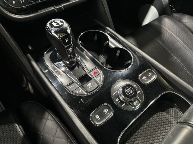 2017 Bentley Bentayga W12 AWD photo 4
