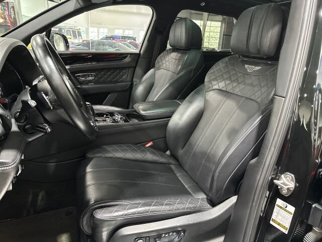 2017 Bentley Bentayga W12 AWD photo 6