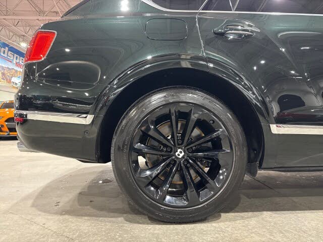 2017 Bentley Bentayga W12 AWD photo 9